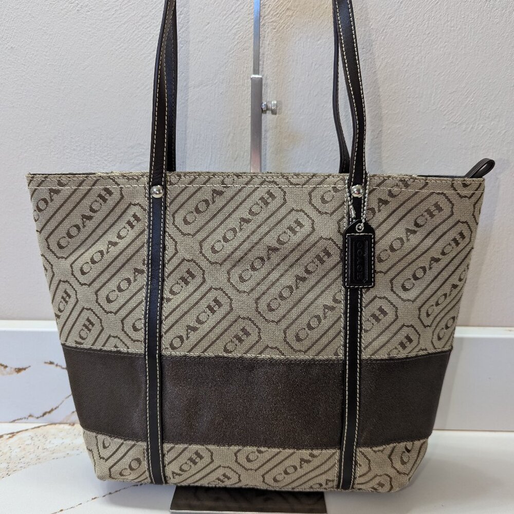 Coach jacquard tote, excellent condition!